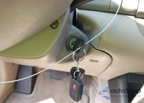 2003 Toyota Camry Le from USA, damaged, VIN JTDBE32K730179488